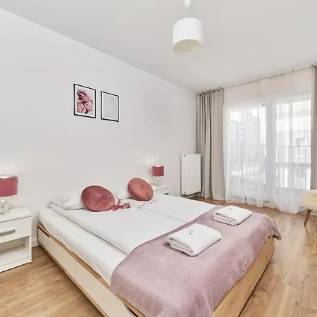 Dmowskiego Kepa Mieszczanska By Renters * Wroclaw
