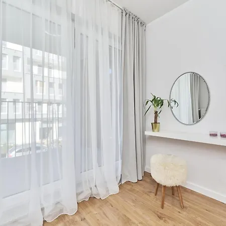 Dmowskiego Kepa Mieszczanska By Renters *