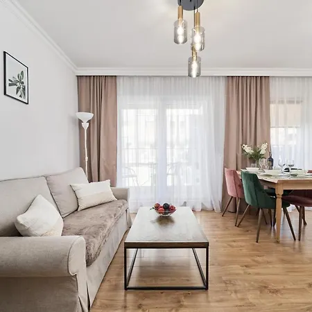 Dmowskiego Kepa Mieszczanska By Renters * Wroclaw