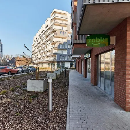 Apartment Dmowskiego Kepa Mieszczanska By Renters Wroclaw